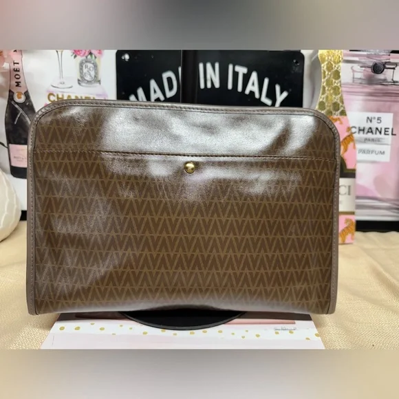 ⭐️Mario Valentino Brown Clutch